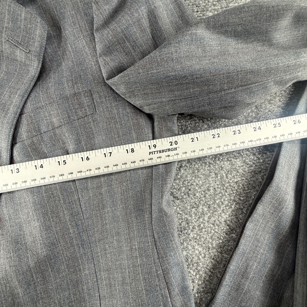 Vintage Mens Grey Pinstripe 2 Piece Suit Blazer and Trousers Set 35W 40R - Picture 5 of 11